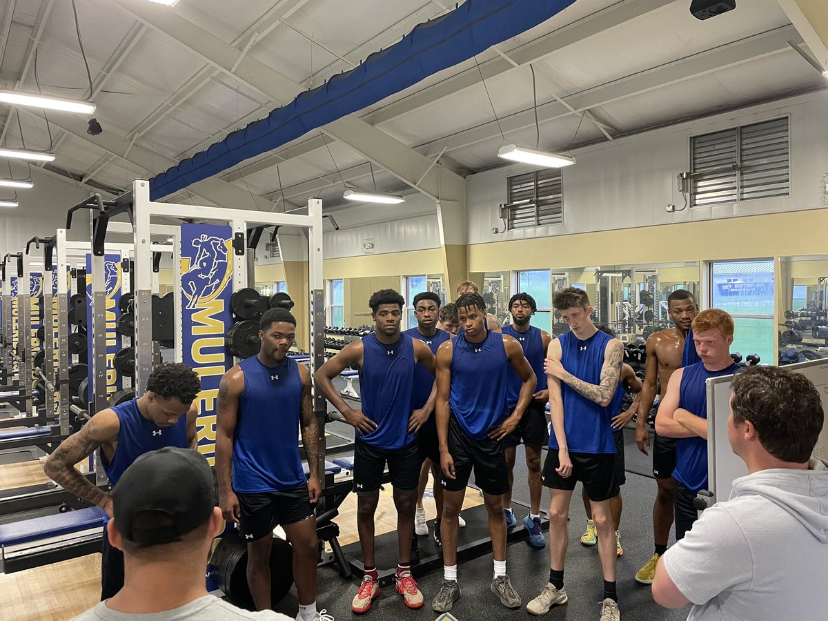 MuleriderHoops's tweet photo. First Team Lift ✅ 

#LetsRide https://t.co/g9yIgBFKoR