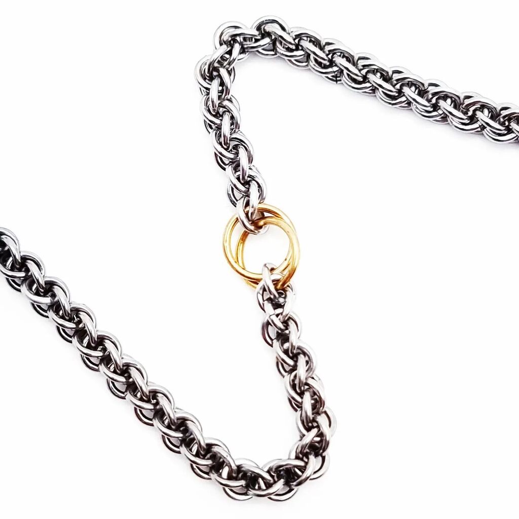 Unchained_Clare's tweet photo. Another #anklechain or maybe a #bracelet - this stainless steel JPL3 chain with a brass accent is simple, elegant and stylish. The perfect way to add a touch of #chainmail into an every day outfit.

Thought I'd take a break from 16g JPL3 to do some 18g J… https://t.co/DzltIPnX6P https://t.co/92UKuwmXSA
