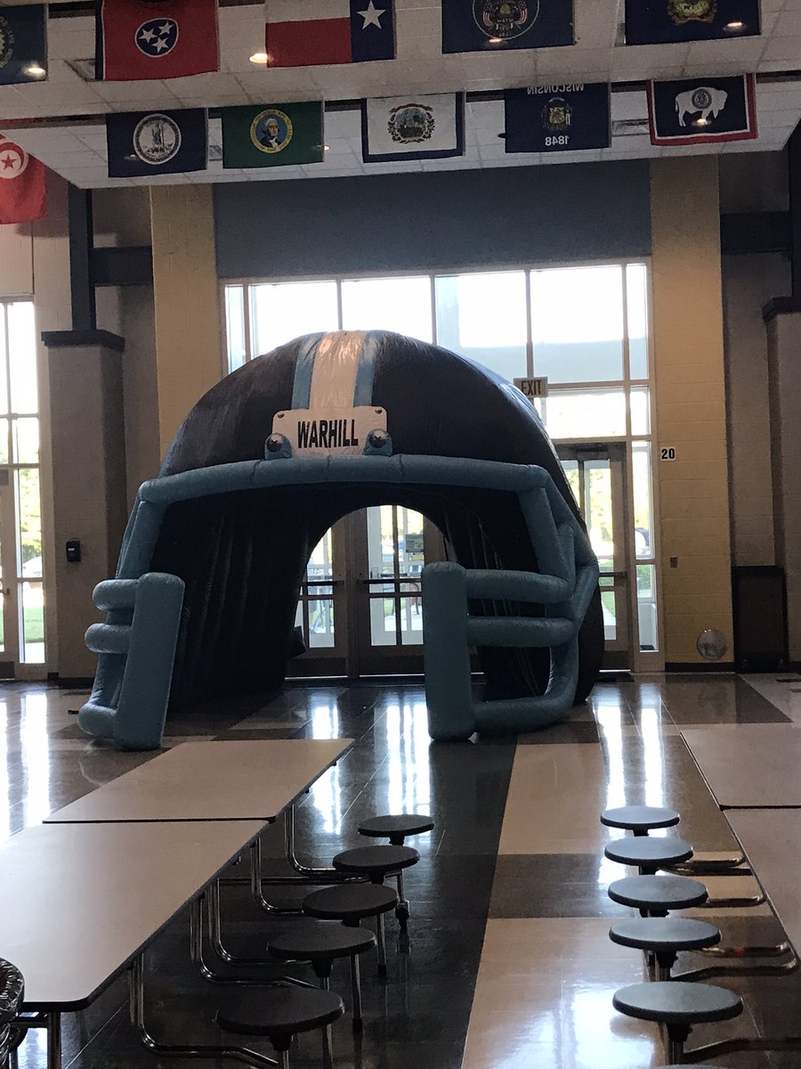 msgishwhs's tweet photo. We welcomed our newest lions 🦁 today!!! It’s gonna be a great year🦁 @WHSPrin_WJCC @WarhillHigh https://t.co/Yty75KbrjL