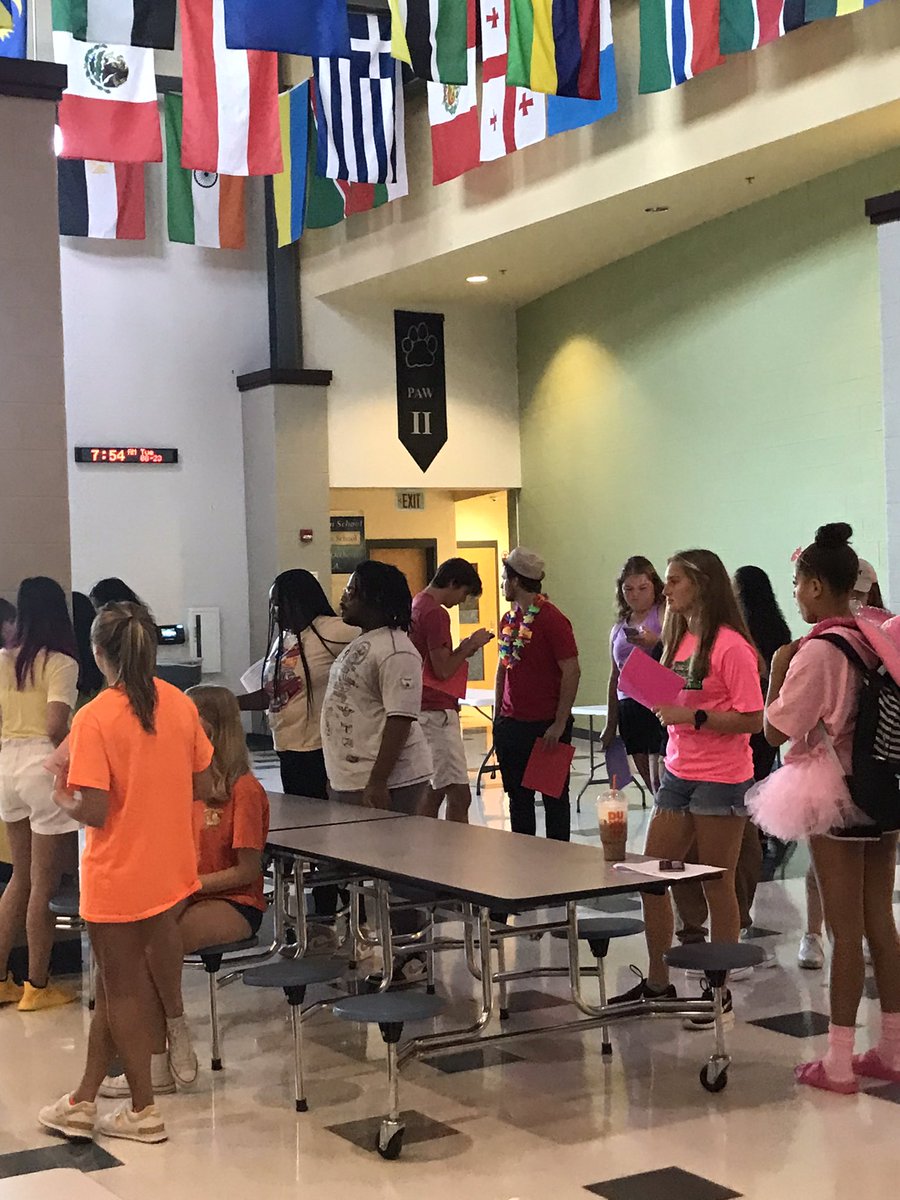We welcomed our newest lions 🦁 today!!! It’s gonna be a great year🦁 <a href="/WHSPrin_WJCC/">PridePrincipalWHS</a> <a href="/WarhillHigh/">Warhill High School</a>