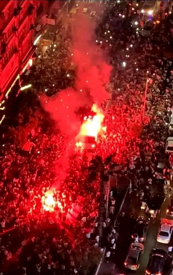 عندك صورة زي دي من احتفال سنة 77 يالا؟