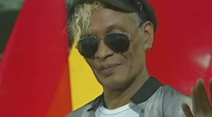 AnthonyLaser8's tweet photo. Sabes quien es este cantante? https://t.co/U1v1UYBP9n