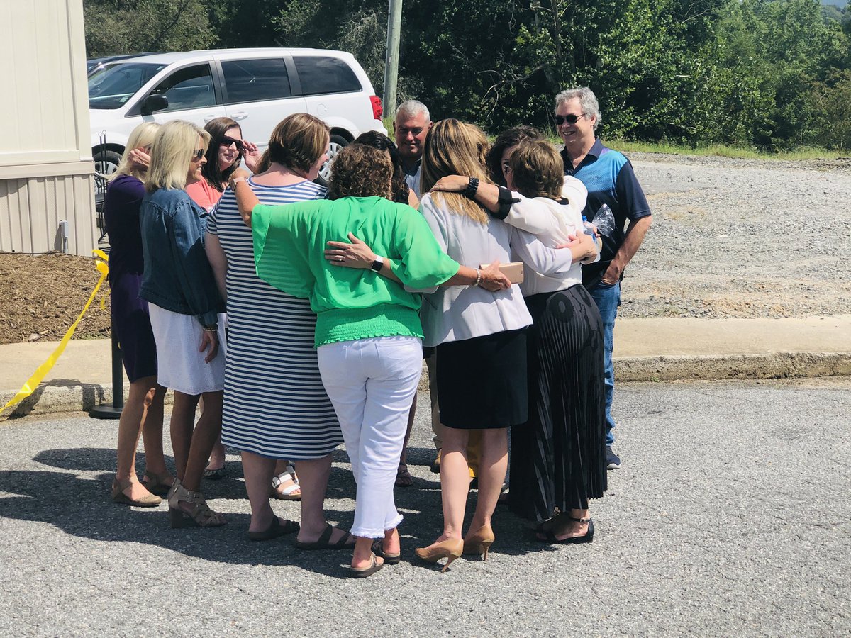 Betsy Rosenbalm tweet media