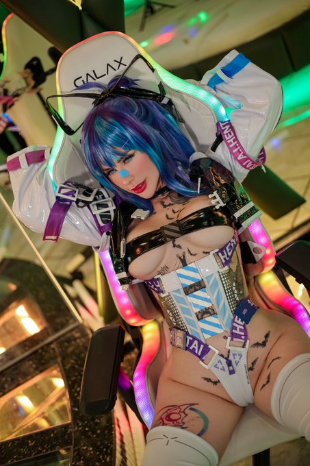 Watch Giu Hellsing's leaked NSFW photo on TwXstars