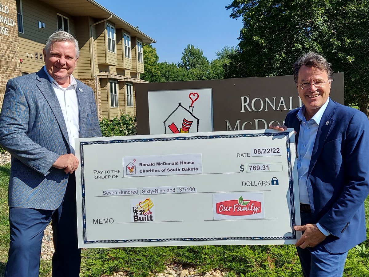 Thank you to SpartanNash, Our Family Foods, &amp; their Fast Lane shoppers for the generous gift to #rmhcsodak in support of families who stay with us while their children receive much-needed medical care!
.
#ownbrands #OurFamily #OurFamilyFoods #ourfamilycares #keepingfamiliesclose