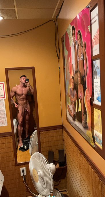 Oopppssss🙈🙈🙈 https://t.co/4oqmPl8mOS<a href="/tag/gym"class="tags"><span>#gym</span></a><a href="/tag/nude"class="tags"><span>#nude</span></a><a href="/tag/gay"class="tags"><span>#gay</span></a><a href="/tag/only18"class="tags"><span>#only18</span></a><a href="/tag/onlyfans"class="tags"><span>#onlyfans</span></a><a href="/tag/gaybandung"class="tags"><span>#gaybandung</span></a>