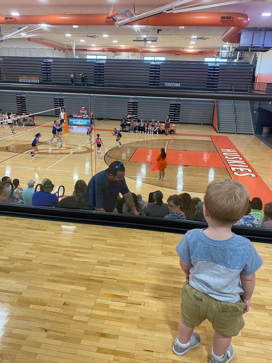CoachA_31's tweet photo. Brooks enjoying some #TiptonLadyDevils volleyball! https://t.co/6FYAImCzme