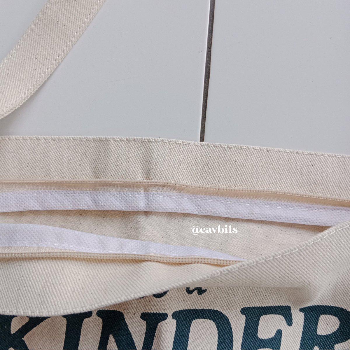 cavbils's tweet photo. - totebag planet 45k
aestetik pol gambarnya, resleting ✅, material organic cotton, affordable price, size (40x35x14cm) 
linknya disini yaa https://t.co/l0v3SeWs19 https://t.co/Gtf3VvrlTi