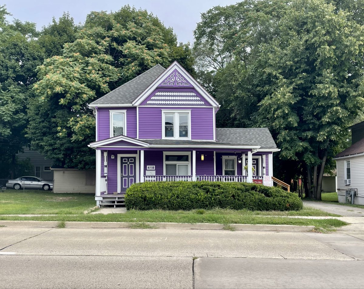 JoshLipnik's tweet photo. Purple House
Ypsilanti, MI https://t.co/GWuLfx4zrt