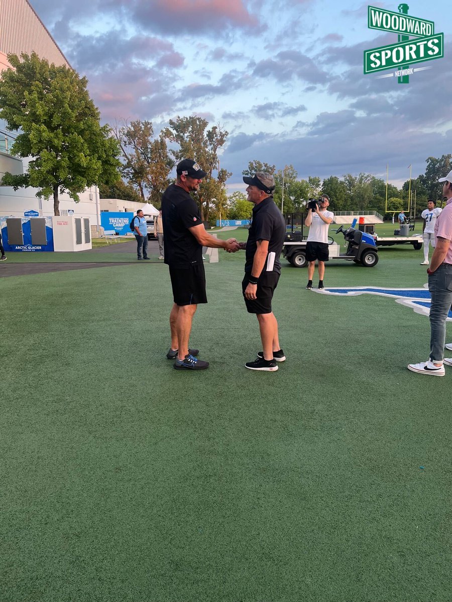 woodwardsports's tweet photo. Dan Campbell and Darren McCarty after tonight’s practice😤👊 #OnePride 

@Lions @DarrenMcCarty4 https://t.co/CGSqw6qAiv