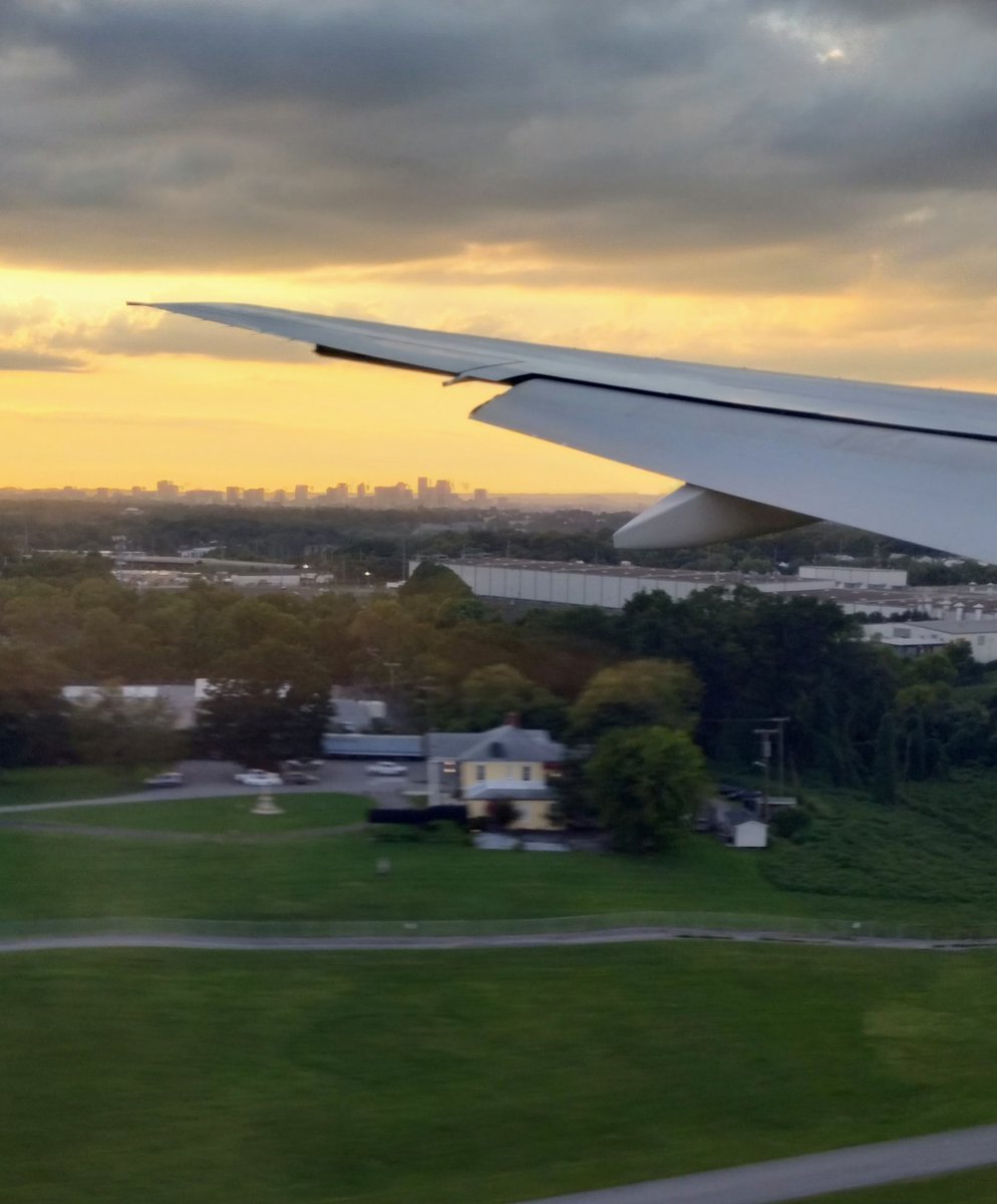PaulCalvisi's tweet photo. #RedBirdOne has landed in TENN. #LetThereBeJointPrax https://t.co/EgJzQLcFeY
