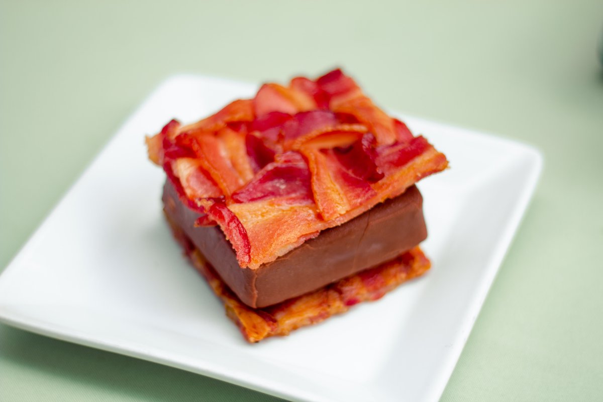 The best 100th anniversary collab! 🤝 We teamed up with <a href="/chefgeorgeduran/">Chef George Duran</a> to create three perfect summer treats that feature our thick cut, hickory smoked bacon with <a href="/Klondikebar/">Klondike</a>!

WATCH ➡️ video.foxnews.com/v/631121118811…