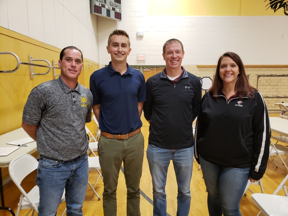 haleyfleegle's tweet photo. AASD teams got to know one another playing the Newlywed Game! Thanks @adams_principal @AASDEbnerEL @Juniata_Jaguars @JGapRockets @WildcatsLogan @MHI_Principal @PennLincolnElem @tmyersPVCougars for helping make connections! Teamwork makes all the difference!
#gomtlions https://t.co/DpeufgLGWQ