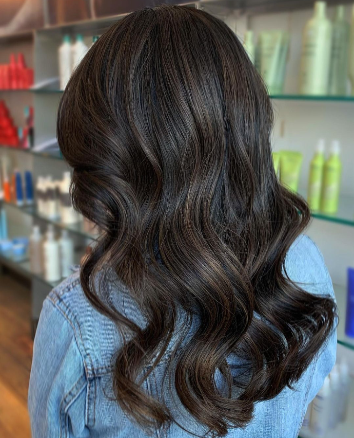 RobsonStreet's tweet photo. Glow big or go home. โจ #onRobson
(๐ท๏ธ: @avenue.salons.vancouver) https://t.co/6LCt7tkOej