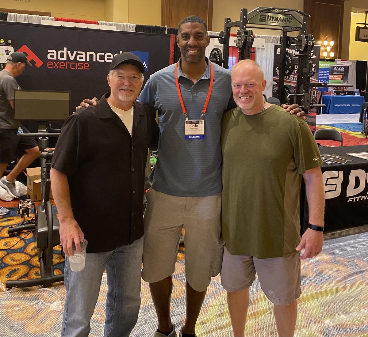 Blair_Prince's tweet photo. Gr8 2C Lt Colonel Bowman.  It’s been 23 Yrs, “We Recruit Then For Life” ⁦@OU_Football⁩ ⁦@OU_Athletics⁩ This Man Protected OUr Freedom #SoonerIron for Life!   ⁦⁦@birdman8500⁩ ⁦@AdvExercise⁩ https://t.co/TXasNDD7NZ