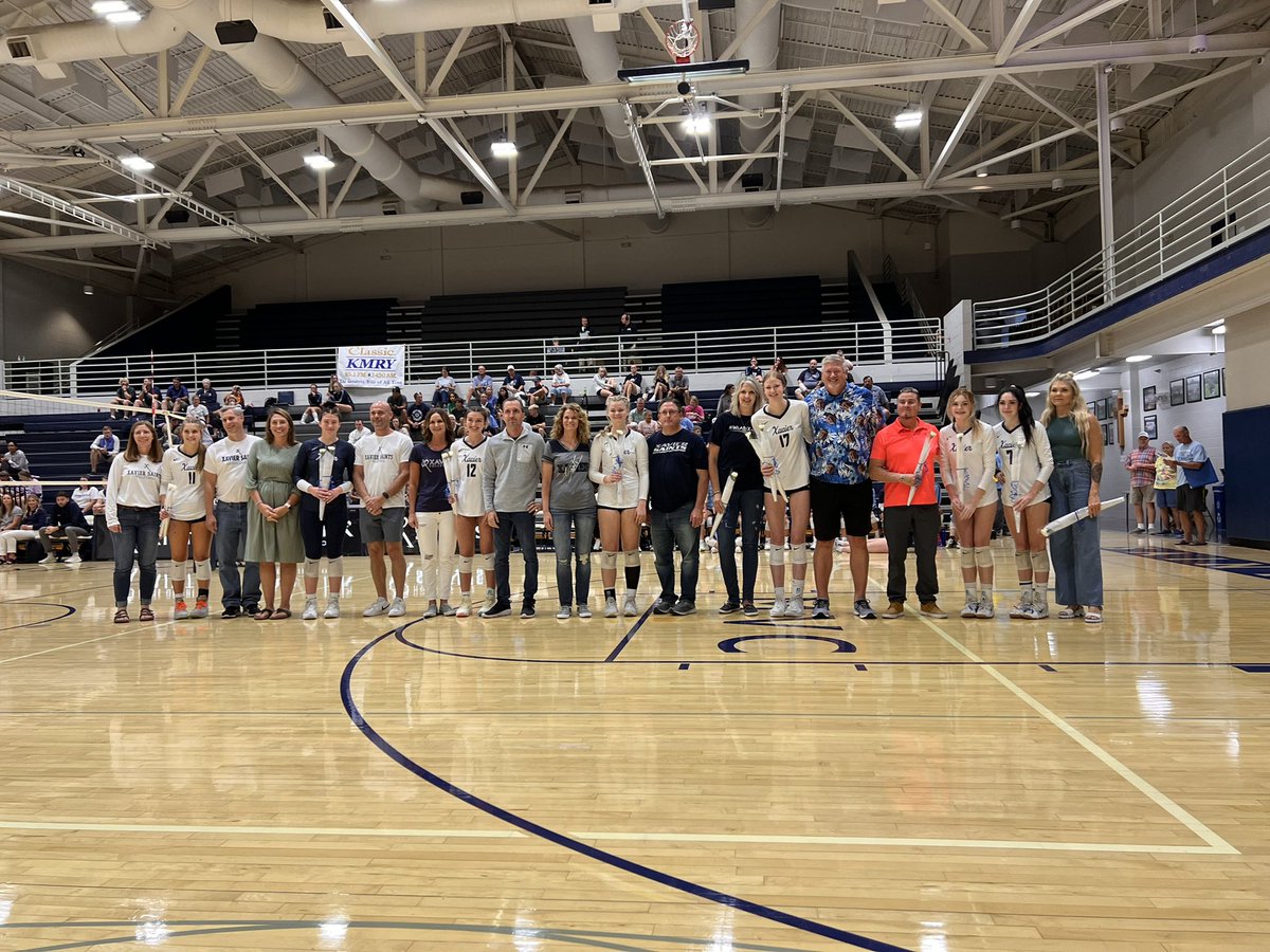 XavierSaintsAD's tweet photo. Thank you seniors for a great 4 years! @XHSVolleyball https://t.co/0hVu0rN2Bd