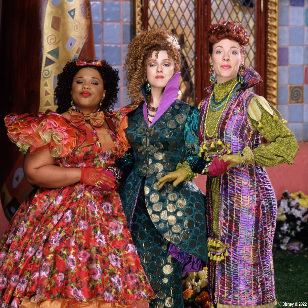 RHCinderella's tweet photo. #Cinderella1997 Costume Appreciation Post 💙 https://t.co/IzGTuAN2bq