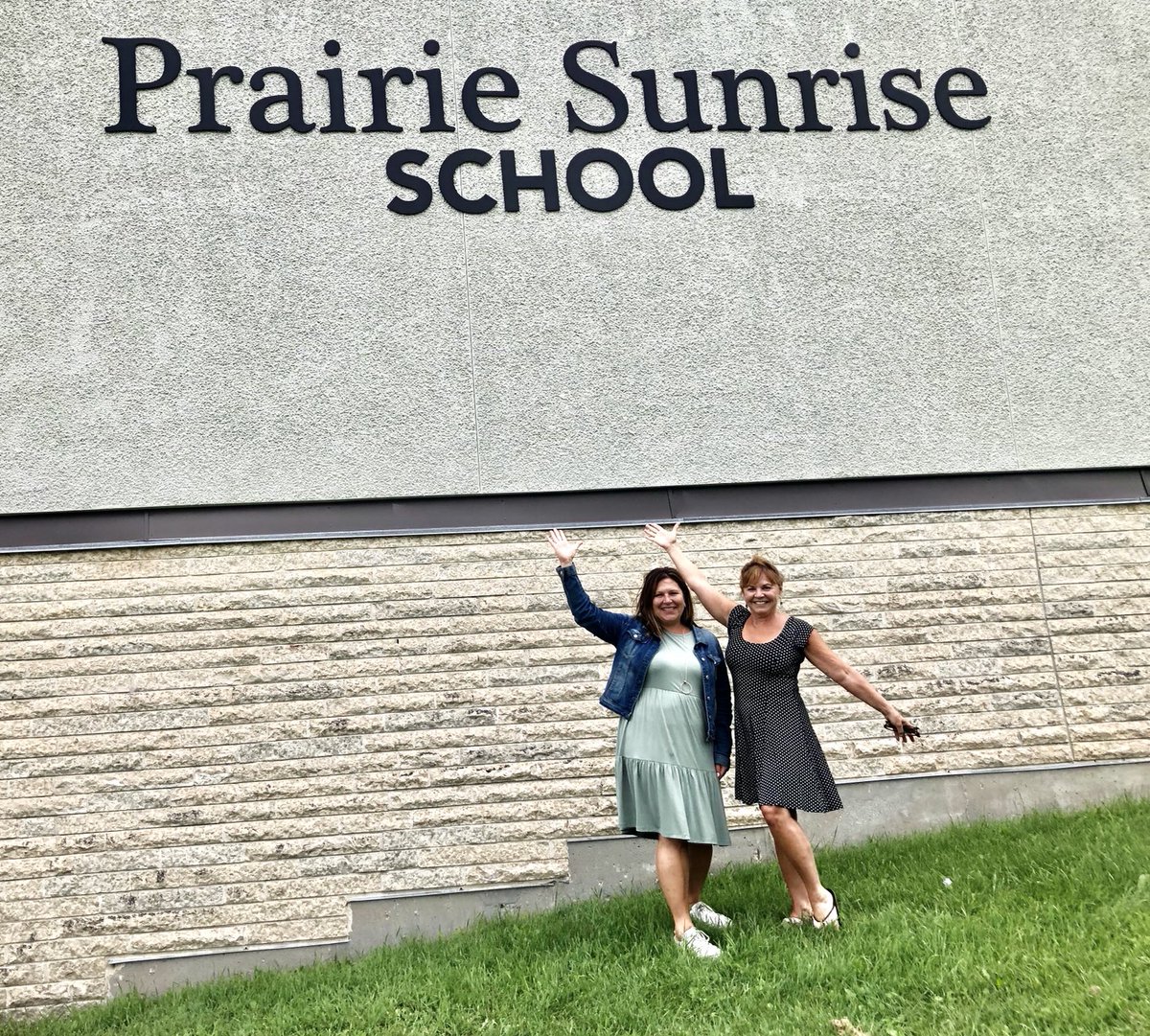 Prairie Sunrise School tweet media