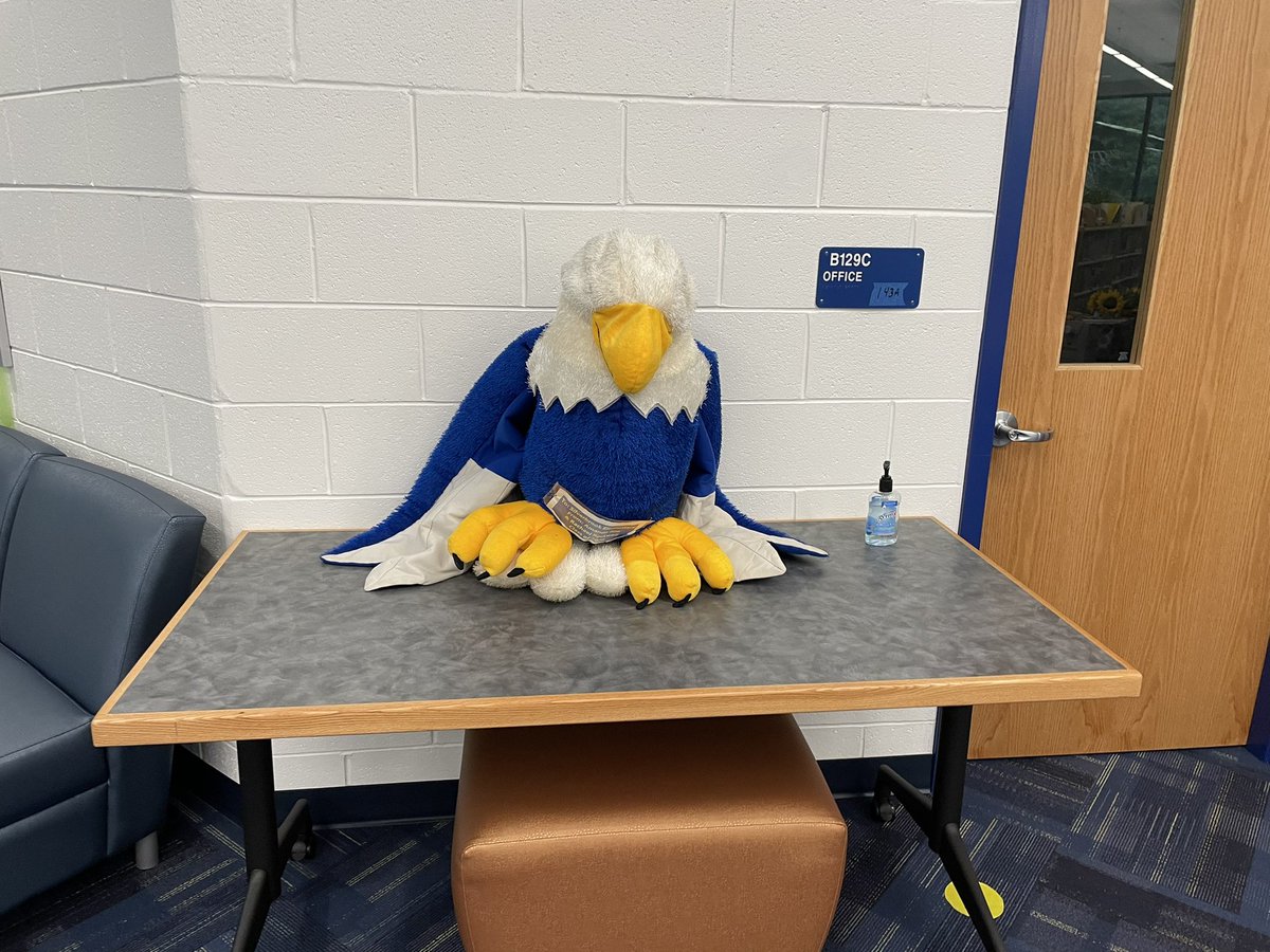 Parents <a href="/silverbrookelem/">Silverbrook ES</a> got to know and support each other at our BooHoo, Yahoo breakfast. We had a great time!! <a href="/Region4FCPS/">Region 4</a> #FirstDayFairfax