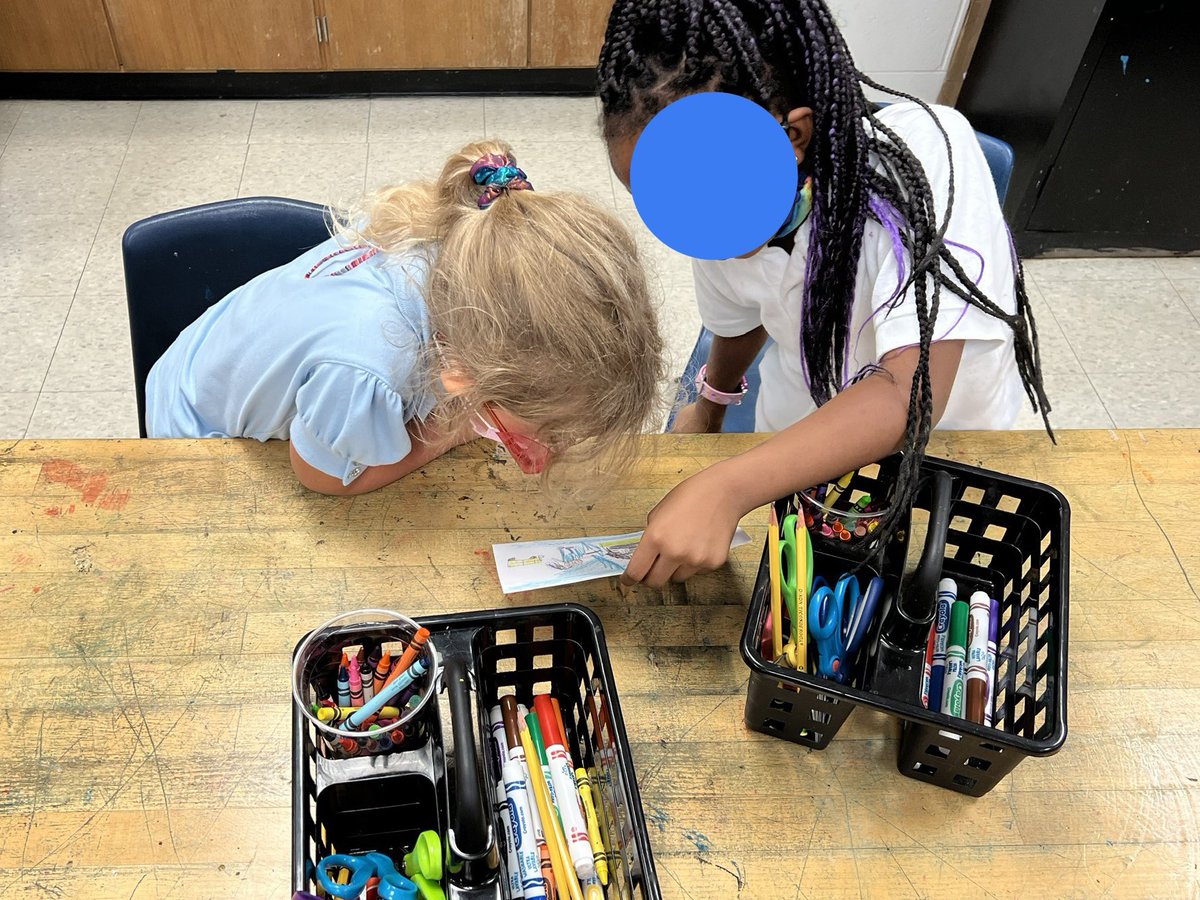kingspaced's tweet photo. One of my #goals this year is to have students talk about and share their art with table partners. The conversations so far have made me emotional - they’re *so* proud of their work. ☀️🐴😍🎉 #CESLeadTheCharge #ChenowethSTEAM https://t.co/9ZyMdwaYVn