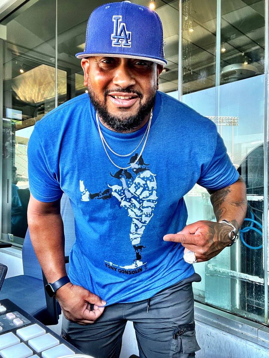 djsevere's tweet photo. @RotoWear with the @goooose15 #Caterday drip 💦💦💦 Let’s Go!!!! #Dodgers #MLBDJ https://t.co/hvzQLZaJSQ