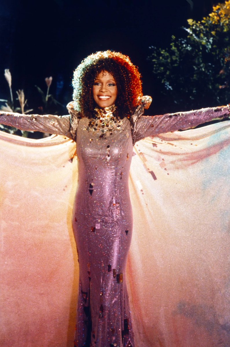 ratedRIAN's tweet photo. RIP  Whitney Houston &amp; Natalie Desselle. 🙏🏾🕊🕊

#Cinderella1997 https://t.co/L0a1T3zRvg