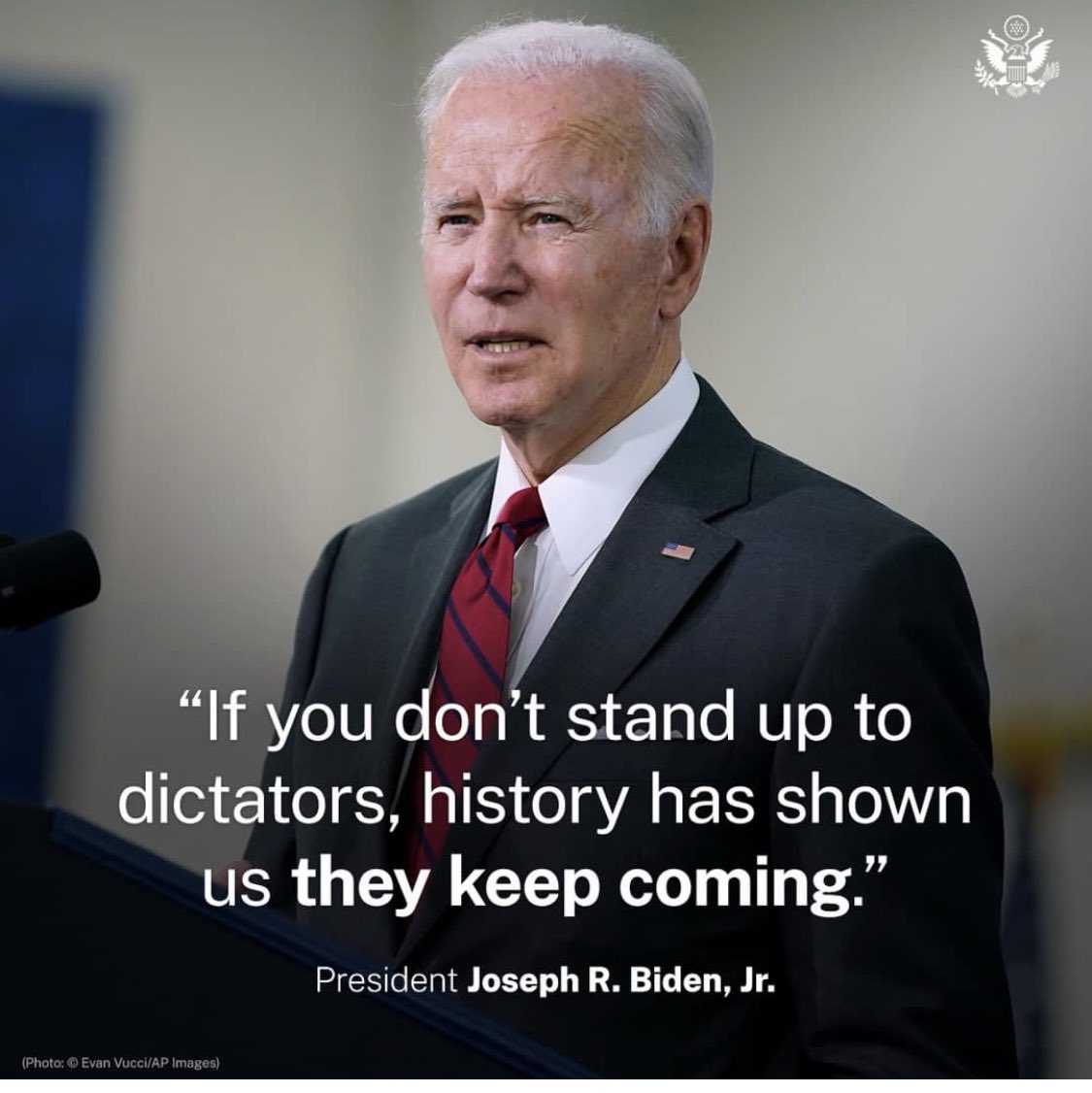 ShanazRx's tweet photo. @naftalibennett @POTUS It will be added to his Foreign Policy failures & it’s effect is going to resonate throughout the world for years to come.
#RegimeOfTerror #Time4FirmIranPolicy
@SecBlinken @WHNSC @JakeSullivan46 https://t.co/4BjiQdBoBk