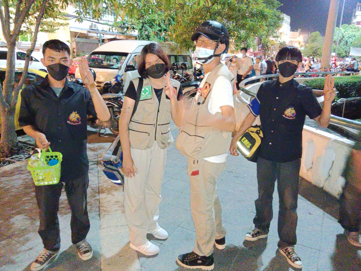 FIRST AID in PROTEST Organization tweet media