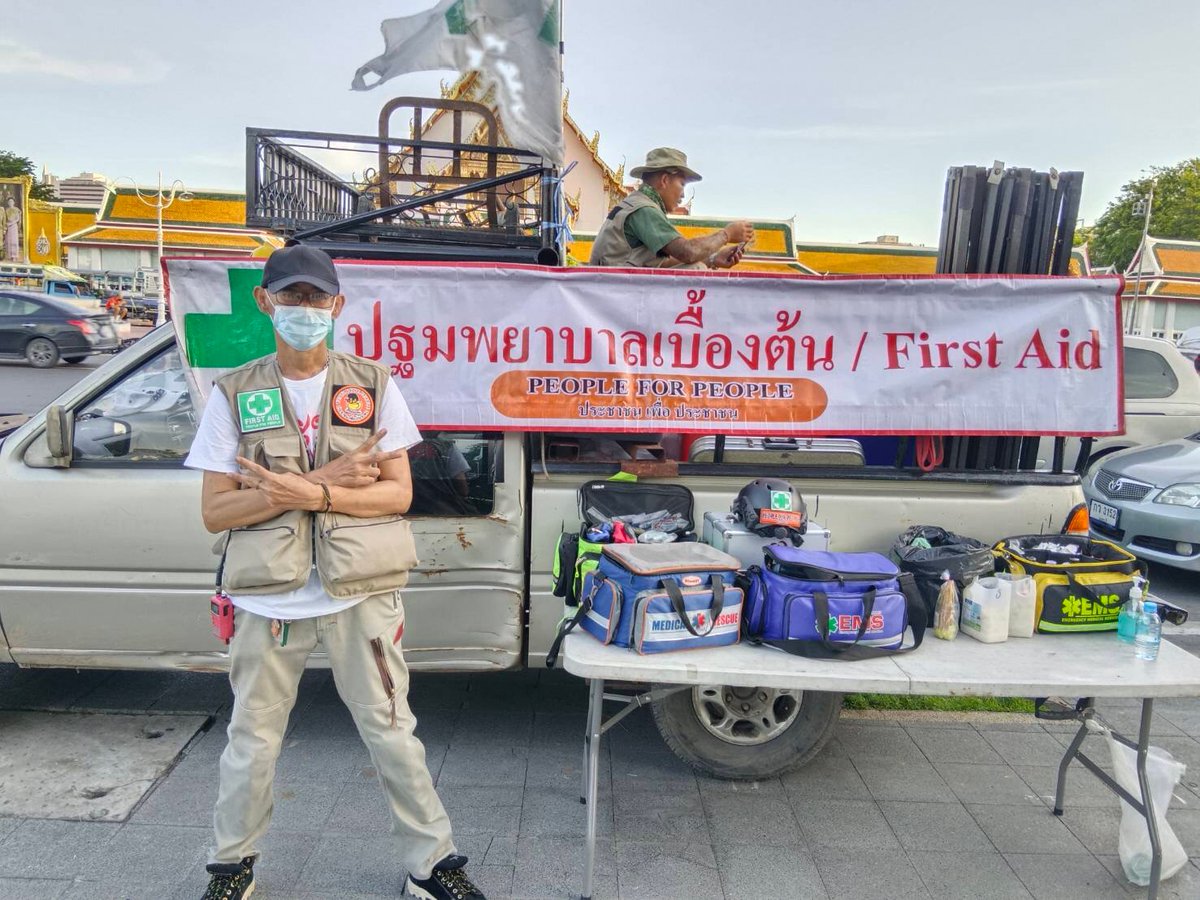 FIRST AID in PROTEST Organization tweet media