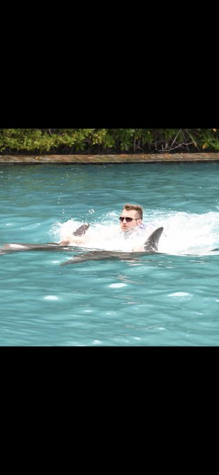 every time mr butts complains abt his job i&rsquo;m gonna send him these https://t.co/Kmquzgzp1Q