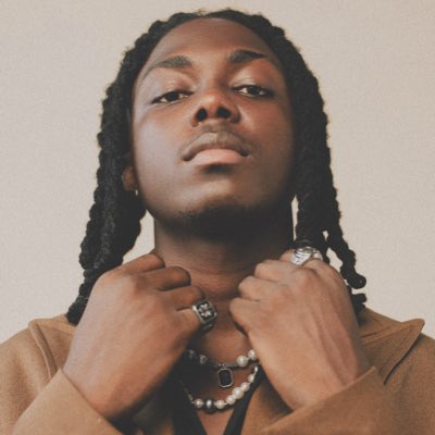 DONJAZZY's tweet photo. #NewProfilePic NEW BAYANNI EP BY @itsbayanni OUT NOW❗️ 

Link in bio. #Mavin https://t.co/TkPOV3a2dD