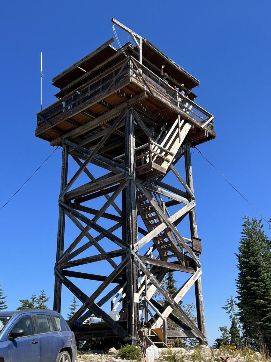RRSNF's tweet photo. No new fires have been discovered today on the #RRSNF. Of the 18 fires that the RRSNF has responded to, 12 are out, four are controlled, and two are contained. Fire danger is extreme. Please do your part to prevent fires. https://t.co/AOKsKsRVtw https://t.co/vNcLw4pIsP