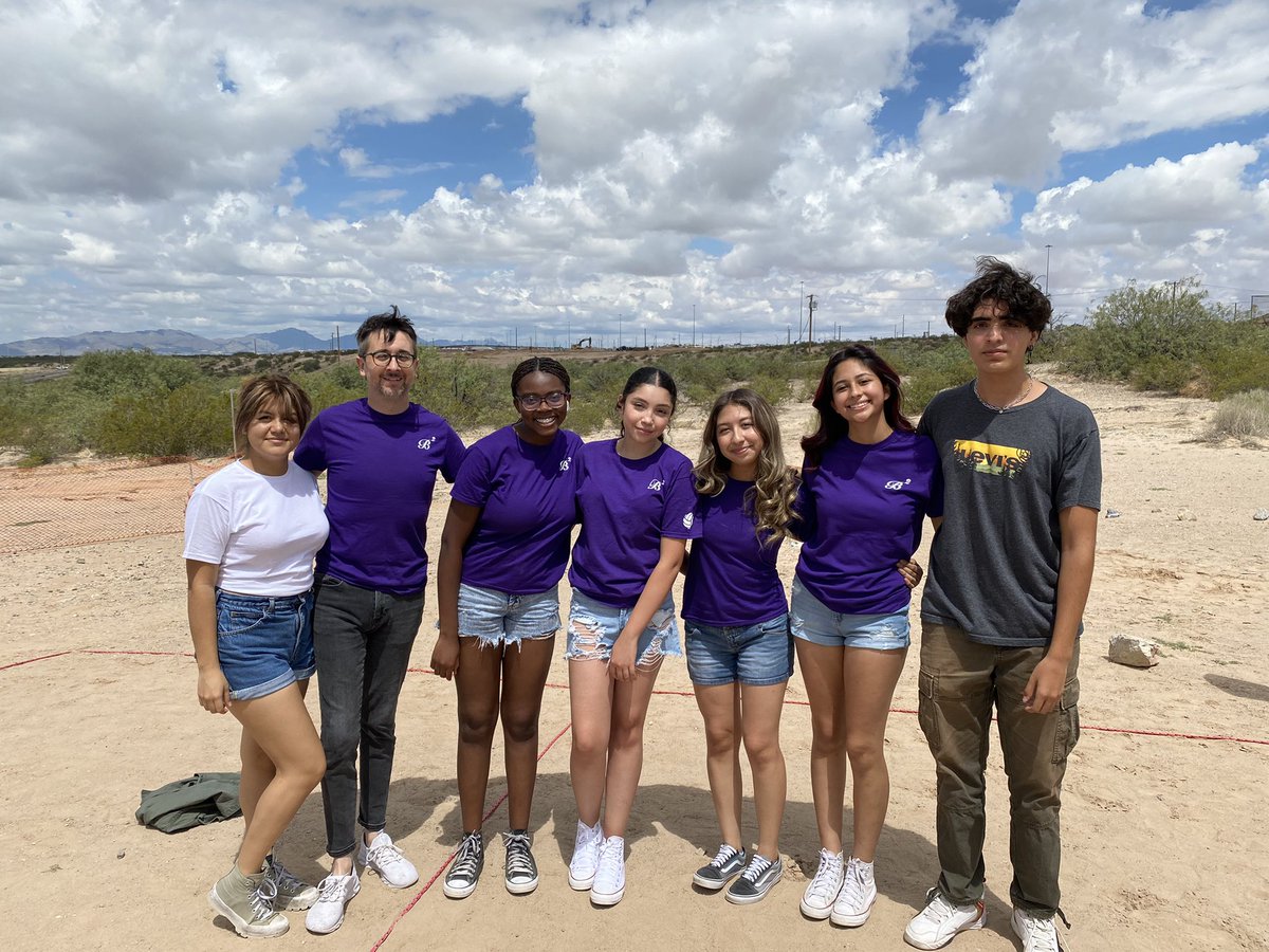 Dungan_MECHS's tweet photo. Despite no volleyball experience, new team, losing first match, the fact that our #PhoenixFamily B Squared Team signed up, made shirts, played, laughed and were not afraid to enjoy the positive silliness makes for happy high school memories. #TeamSISD Fun match! https://t.co/fHKyP6kZ2S