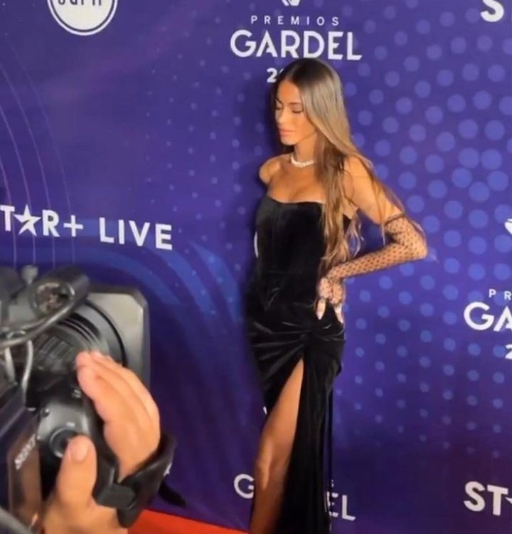 CHICOS LO BOMBA QUE ESTA TINI,NO NO ES QUE ESTA MUJER NO ES REAL 😍🔥