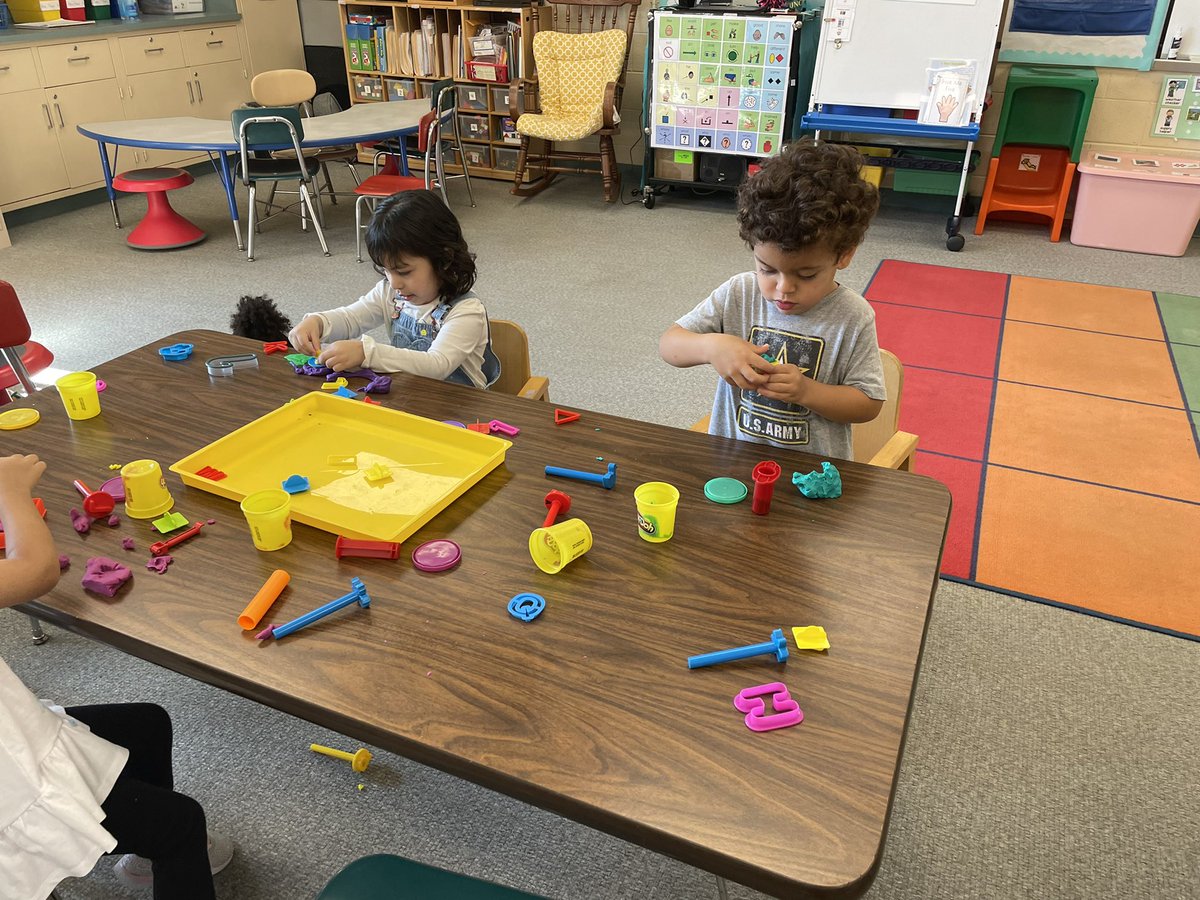 School day #2 with my three year olds &amp; they’re knocking the whole school thing out of the park 😉