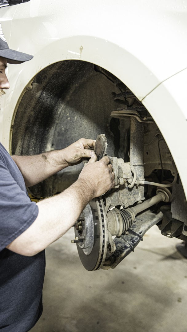 ElsesserA's tweet photo. Is your vehicle experiencing squeaky brakes? Bring it in to Elsesser's! https://t.co/q6Ngr7hHN4
