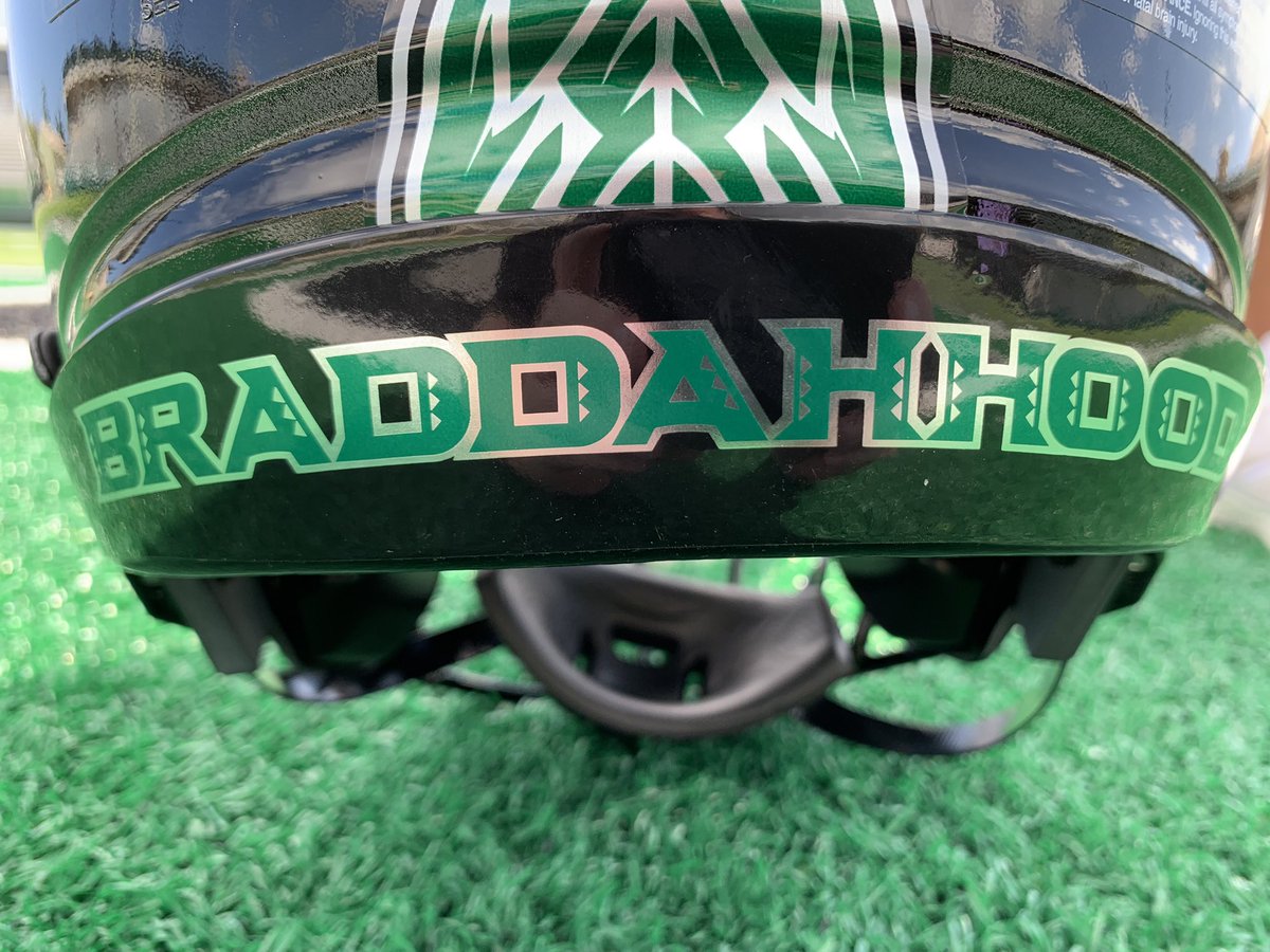 HawaiiFootball's tweet photo. #BestHelmetInCFB

#BRADDAHHOOD https://t.co/iplKQ3y3yq