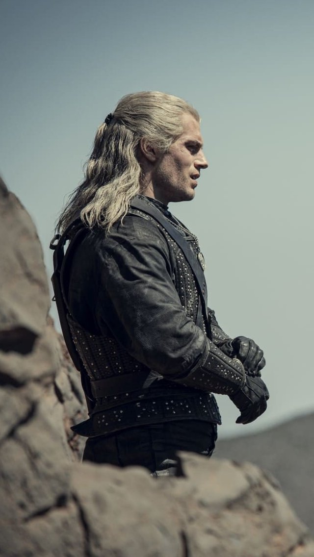 The Witcher deserves better writers &amp; a good showrunner not someone who is ignorant &amp; arrogant to understand the criticism towards the show