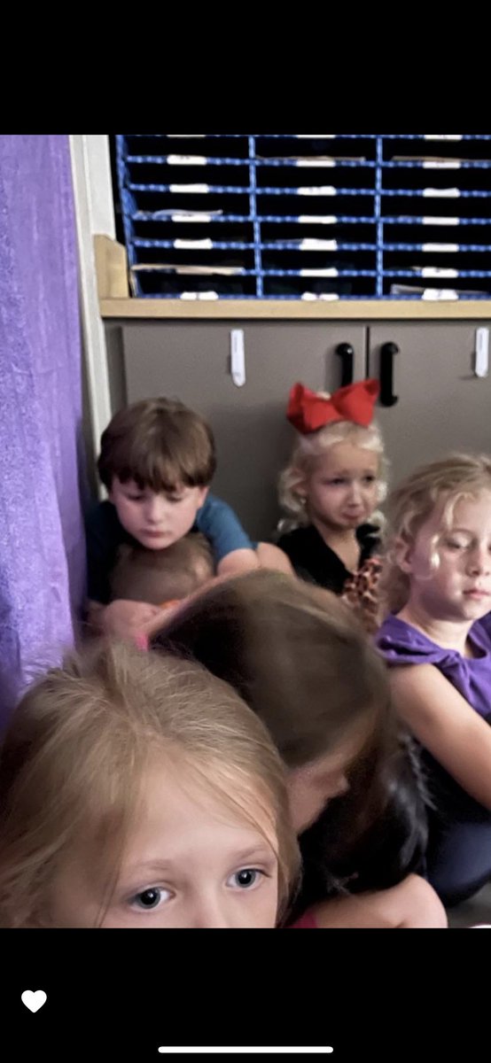 Chelseaa__k's tweet photo. This. This breaks my freaking heart. Today my 5 year old had to practice for a lockdown. I hate to see the fear. I hate see the sadness. I just wish this world could be a better place. https://t.co/AMhjpKlW1c