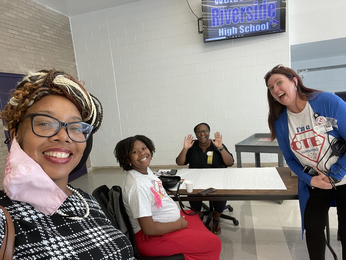 A great day at the <a href="/dpscte/">Durham Public Schools CTE</a> CTE Kickoff for <a href="/DurhamPublicSch/">Durham Public Schools</a> . The  event started with celebrations &amp;the charge by Dr. Pack. After the all day event packed with PD and great information,we’re STILL smiling! This will be the best year ever for DPS CTE! <a href="/JulieAPack/">Julie A. Pack</a>  #FutureReady