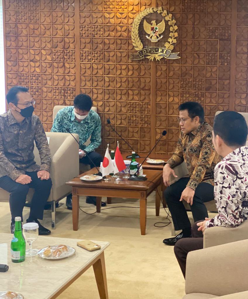 Kedatangan tamu HE Ambassador Kanasugi Kenji

Dubes Jepang di Indonesia