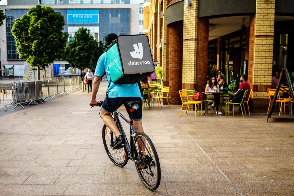 MaddocksLawyers's tweet photo. The recent Deliveroo decision emphasises the importance for organisations to accurately characterise worker engagements in comprehensive, written contracts. Read our latest article, where we outline the impact of the recent Deliveroo decision. https://t.co/dd2QVYRHp5 #Maddocks https://t.co/ktHblUrrnV
