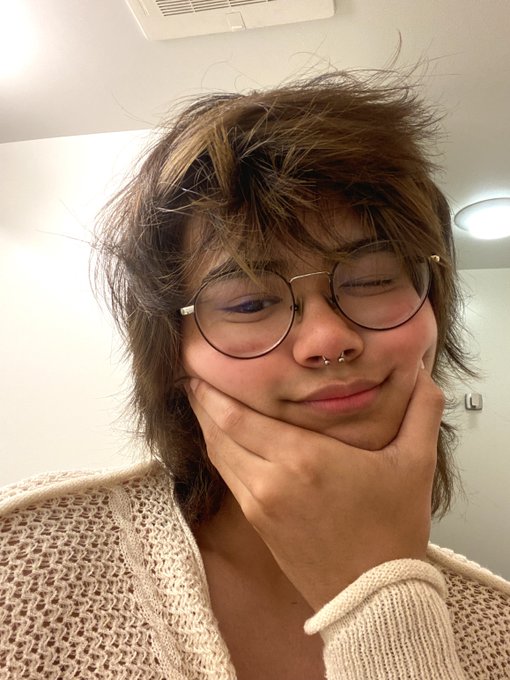 Morning Cutie~!!  I'm too busy at work today to take pictures today so I will have to post drafts 😟 Tell<a href="/tag/femboy"class="tags"><span>#femboy</span></a>