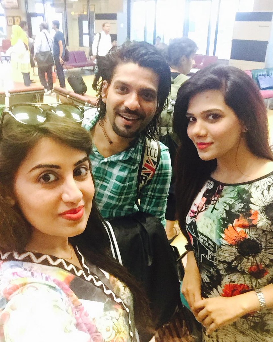 lifelinefarah's tweet photo. In the #throwback pic of #onthisday from #24Aug2017 #memories 👉 @Farah_Yousaf_fc follow ♥ 👈 https://t.co/K2JbdEYufl