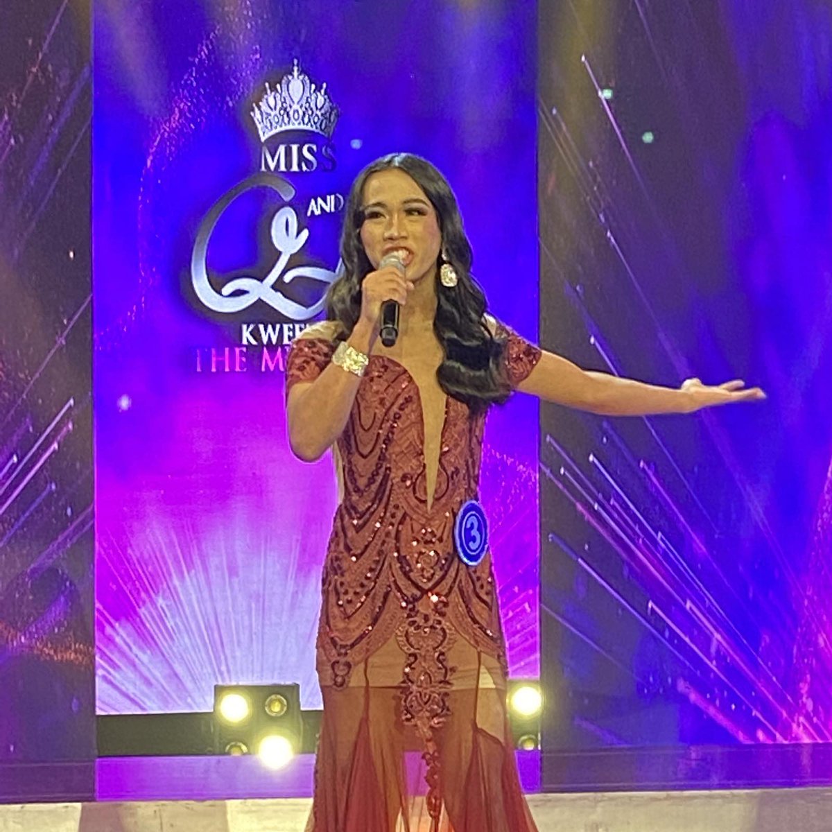 ViceGandaorg's tweet photo. itsShowtimeNa: Si Elijah Simoun Uy ba ang bet niyong pumasok sa 'Di Ba Teh? round ngayong #ShowtimeAmazing Miyekules? https://t.co/GbLsG3Y8nf
