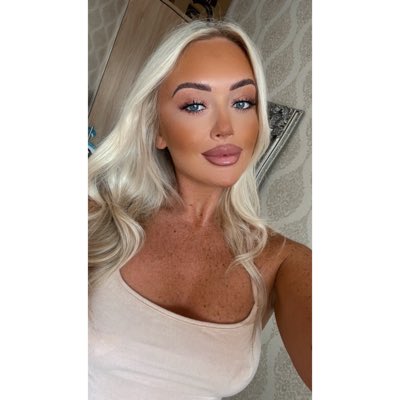 Humananiyot's tweet photo. #NewProfilePic https://t.co/Uf0Man76KN