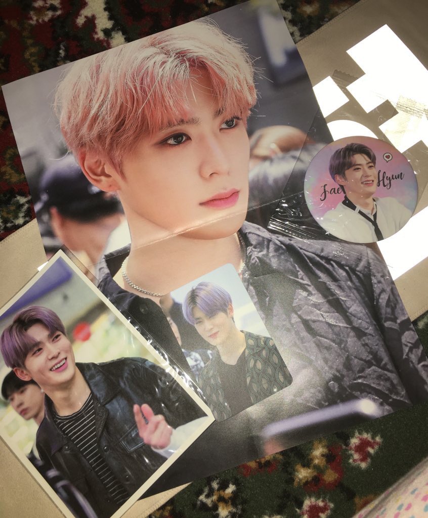 jaedoIuvr's tweet photo. henlo! dumating na po sakin 'tong surprise package ng pinsan ko tysm π sooper cute huhu concert ready na :">
β #TYDJN β @dojaenim β» https://t.co/UoHODiQ4In