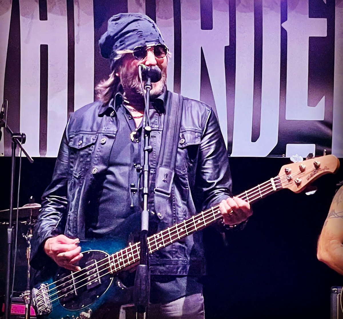 loyalorderband's tweet photo. Patrick Young @BassGuitarMag @BassGuitarCom @MonstersOfRock #theloyalorder #musicmanstingray #ernieballmusicman https://t.co/M2G4vrzVap