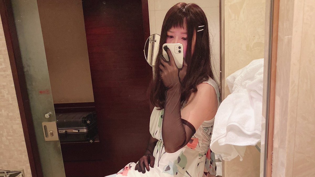 SISSYSTARS tweet media