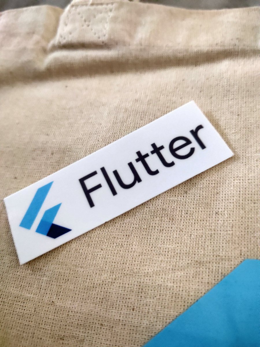 immadisairaj's tweet photo. Just came home from a vacation..

The sweet little dash welcomed me..

Thank you for my first flutter swag  @mkobuolys 😎☺️

PS: first was flame stickers which is not directly flutter.. 😜

#Flutter #Dash #Swag #FirstSwag https://t.co/wYMVe7i2rg
